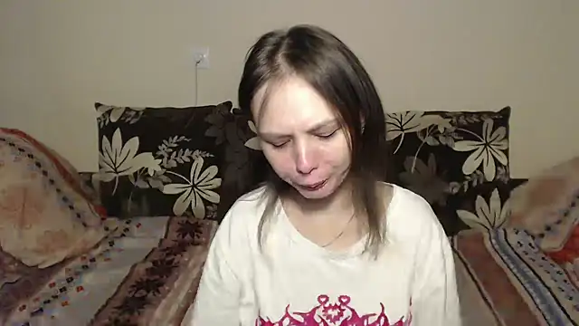 Snapshot of Nika_Shiny chatting on 02.08.25 Nika Shiny online show from 02.08.25