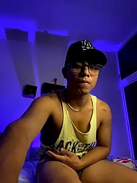 Snapshot of xTommy_Steigerx chatting on 09.14.25 xTommy Steigerx online show from 09.14.25