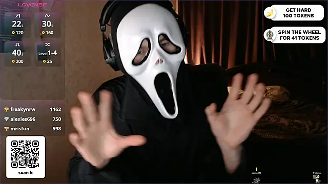 Snapshot of dantebigboi300 chatting on 02.22.25 dantebigboi300 online show from 02.22.25