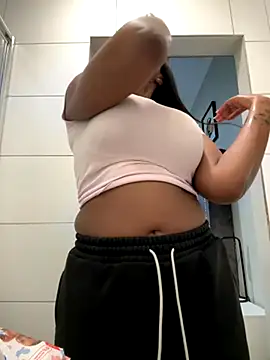 Snapshot of Neelo-Smith chatting on 09.14.25 Neelo-Smith online show from 09.14.25