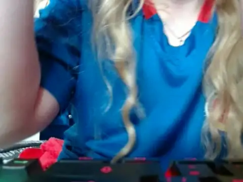 Snapshot of 69liamilk69 chatting on 01.26.25 69liamilk69 online show from 01.26.25