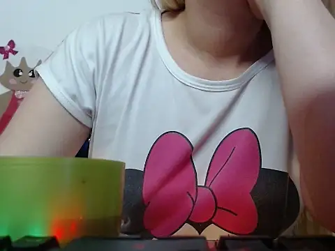 Snapshot of 69liamilk69 chatting on 10.24.25 69liamilk69 online show from 10.24.25