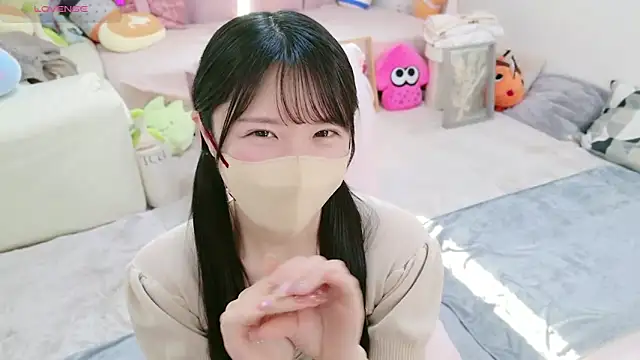 Snapshot of anchan_ chatting on 03.21.25 anchan online show from 03.21.25