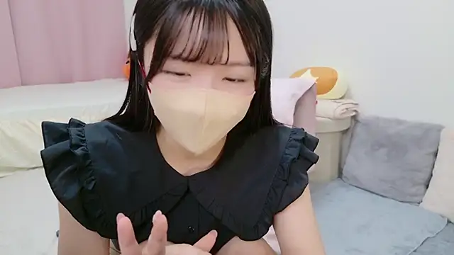 Snapshot of anchan_ chatting on 09.22.25 anchan online show from 09.22.25