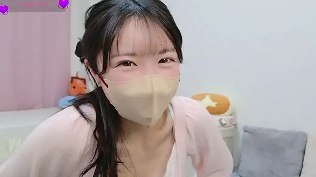 Snapshot of anchan_ chatting on 10.05.25 anchan online show from 10.05.25