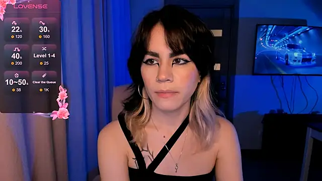 Snapshot of _selectrra chatting on 12.18.24  selectrra online show from 12.18.24