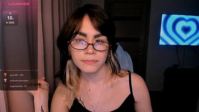 Snapshot of _selectrra chatting on 01.10.25  selectrra online show from 01.10.25