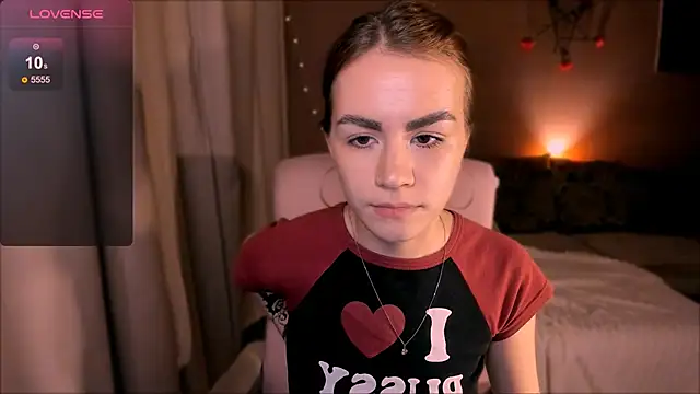 Snapshot of _selectrra chatting on 09.19.25  selectrra online show from 09.19.25