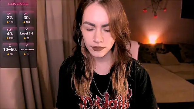 Snapshot of _selectrra chatting on 09.28.25  selectrra online show from 09.28.25