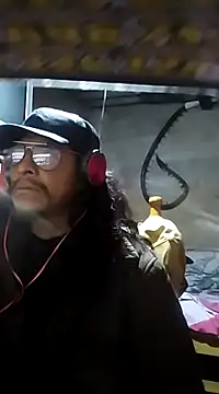 Snapshot of davidatration15 chatting on 02.23.25 davidatration15 online show from 02.23.25