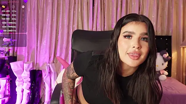 Snapshot of dahian01 chatting on 02.05.25 dahian01 online show from 02.05.25