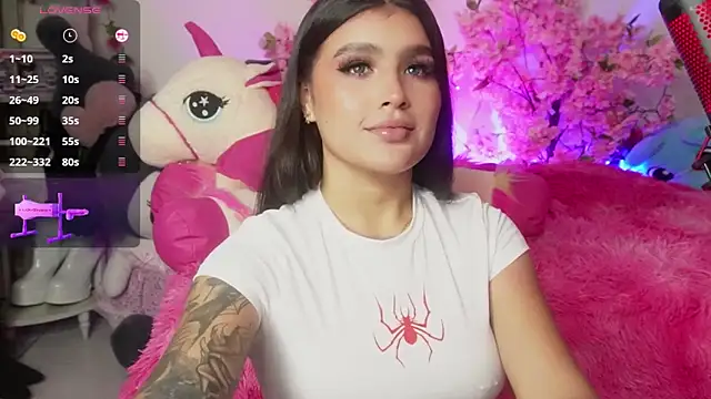 Snapshot of dahian01 chatting on 03.08.25 dahian01 online show from 03.08.25