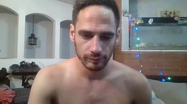 Snapshot of Stevenson988 chatting on 03.05.25 Stevenson988 online show from 03.05.25