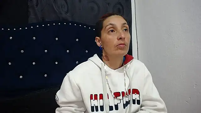 Snapshot of anyu1306 chatting on 12.06.24 anyu1306 online show from 12.06.24