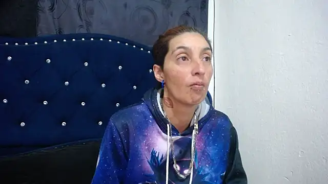 Snapshot of anyu1306 chatting on 03.20.25 anyu1306 online show from 03.20.25