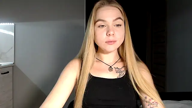 Snapshot of Sunbeam_ chatting on 12.19.24 Sunbeam online show from 12.19.24