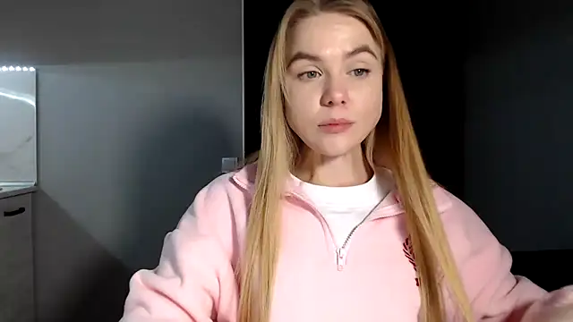 Snapshot of Sunbeam_ chatting on 02.11.25 Sunbeam online show from 02.11.25