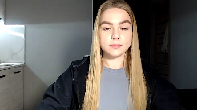 Snapshot of Sunbeam_ chatting on 03.11.25 Sunbeam online show from 03.11.25