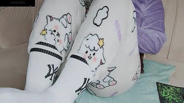 Snapshot of Sophie_Secret chatting on 12.02.24 Sophie Secret online show from 12.02.24